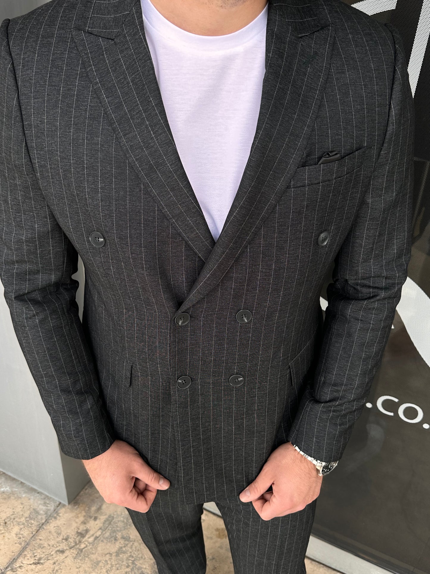 UNG001 / black